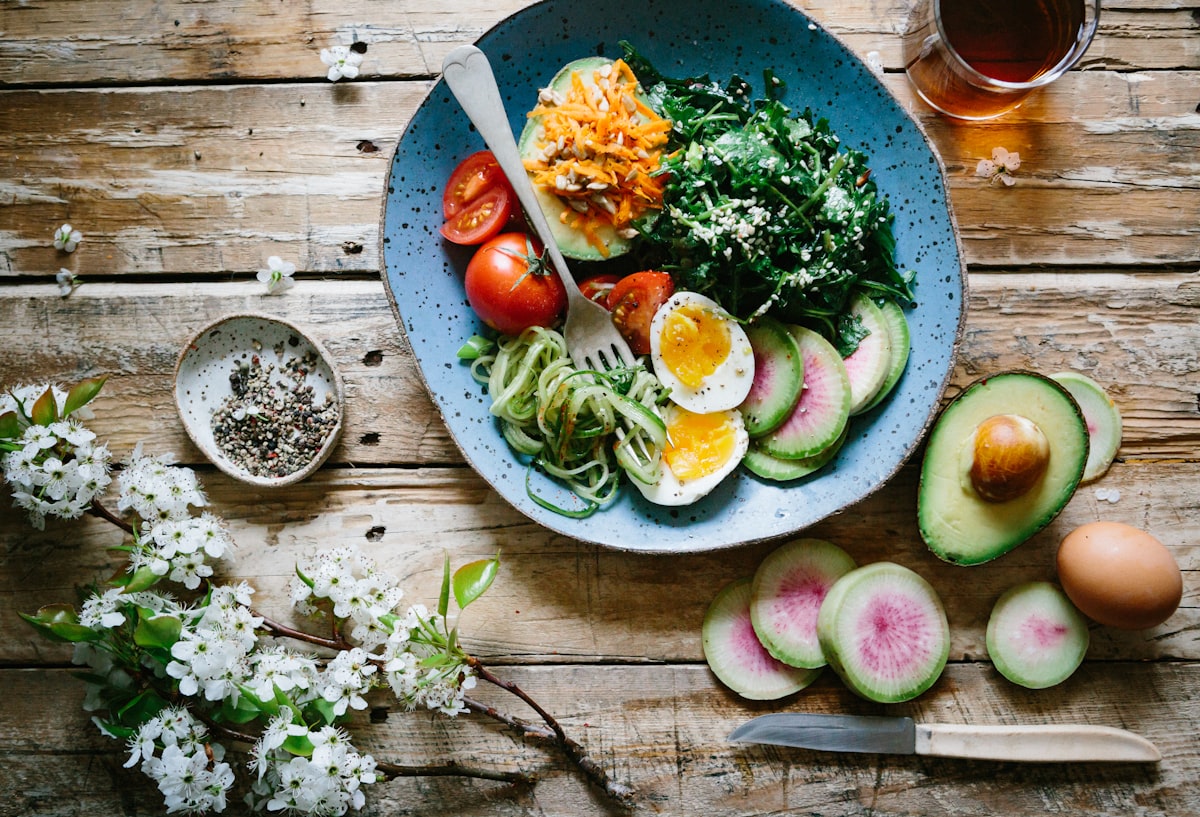 Colourful bowl of fresh vegetables and grains